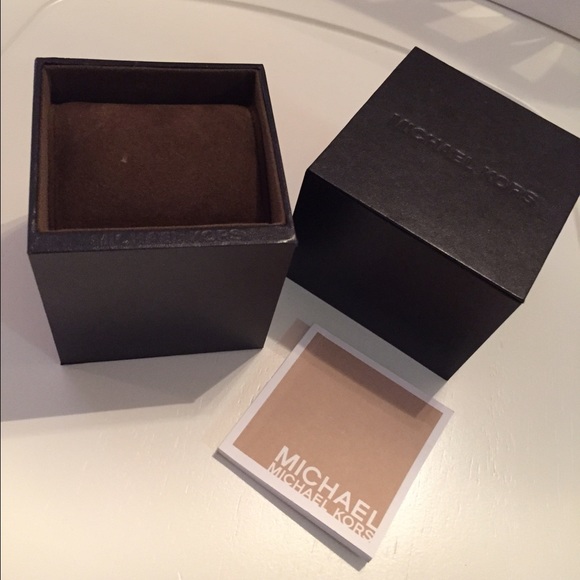 Michael Kors watchbox