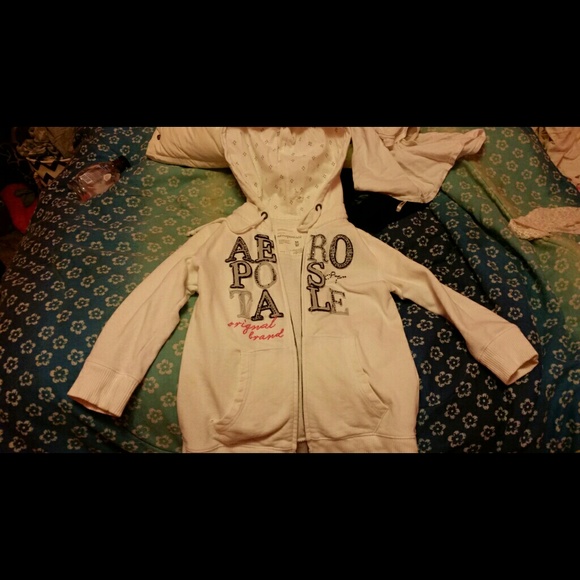 Three quarter sleeve aeropostle jacket.