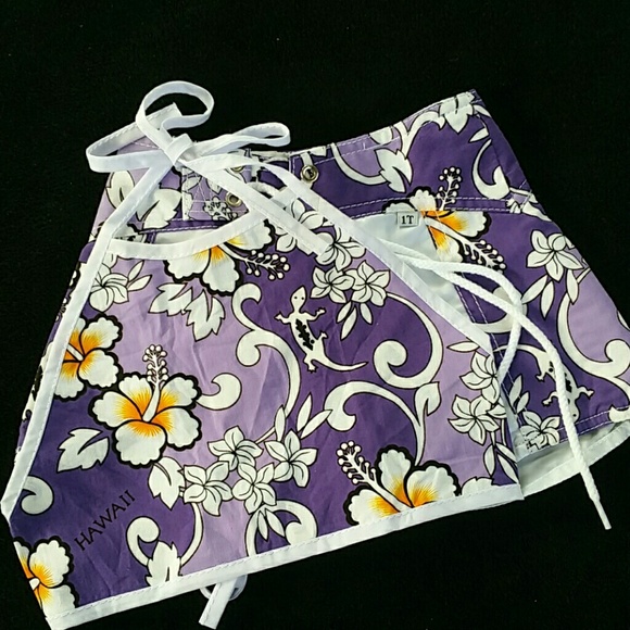 Hawaiian swim set - Picture 3 of 3