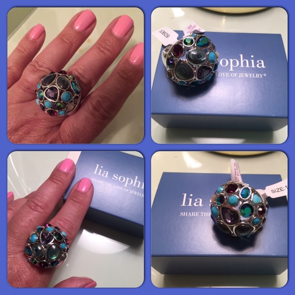 Lia Sophia Jewelry - 🐚⬇️ Lia Sophia "Fireworks" ring; Size 10