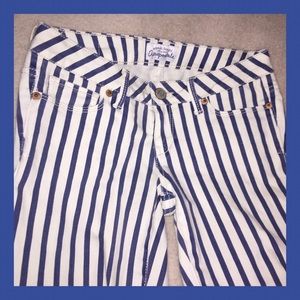 White and blue striped skinny jeans - Aeropostale