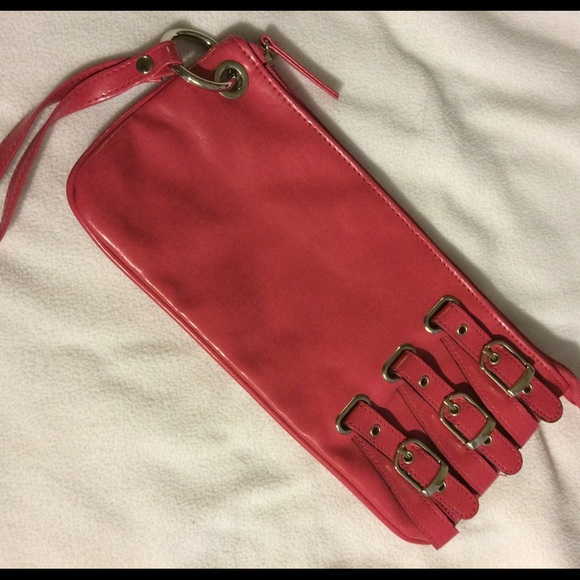 🚫SOLD🚫 Pink clutch bag/wristlet - Picture 1 of 3