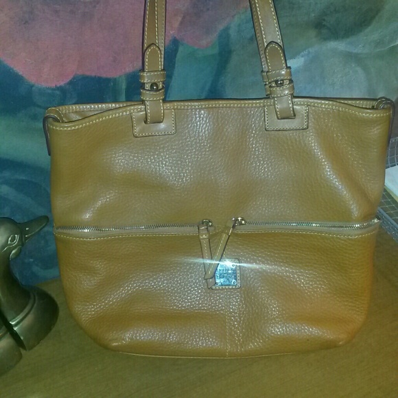 Dooney & Bourke