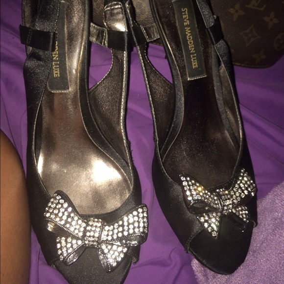 Steve Madden Luxe "diamond girl heels" LE