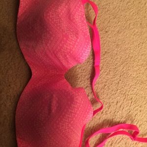 Brand new 36 d pink bra