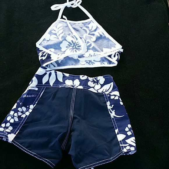 Hawaiian swim set - Picture 2 of 3