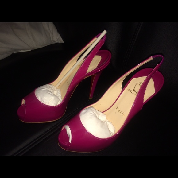 Christian Louboutin No Prive peep toe pumps 35