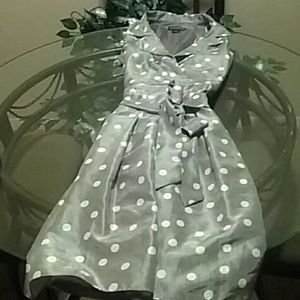 Pretty Sleeveless Polka Dotted Dress