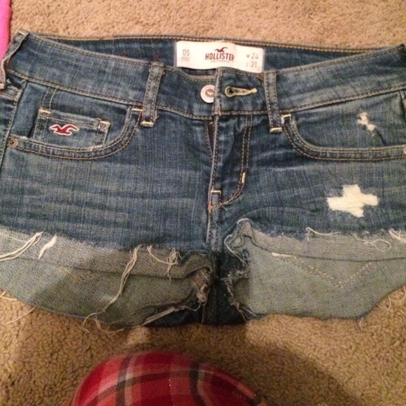 Shorts - Picture 1 of 2
