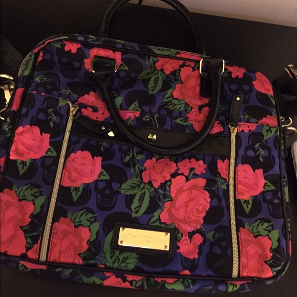 SOLD Betsey johnson laptop case