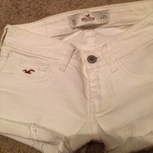 Super cute white shorts