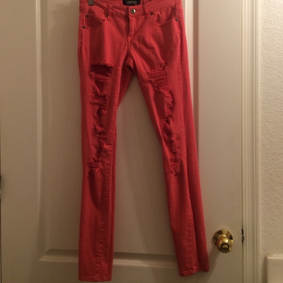 Size 25 distressed denim jeans forever 21