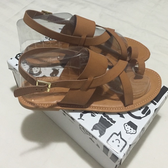 Steve Madden Shoes - NOT STEVE MADDEN; Brand new tan thong sandals
