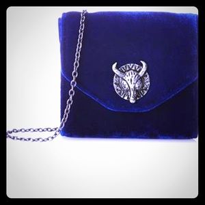 Nila Anthony velvet mini cross-body