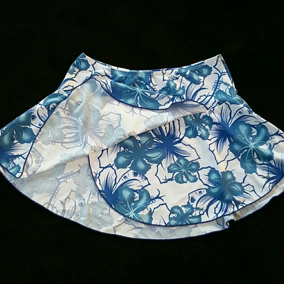 Bikini cover ups - Picture 2 of 4