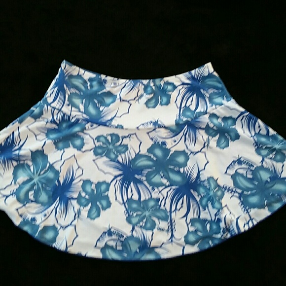 Bikini cover ups - Picture 3 of 4