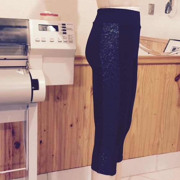 Capri legging. (15 available)