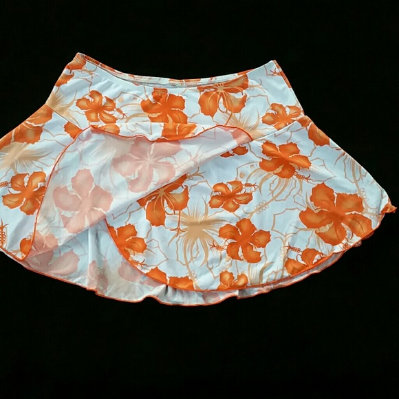 Bikini cover ups - Picture 2 of 3