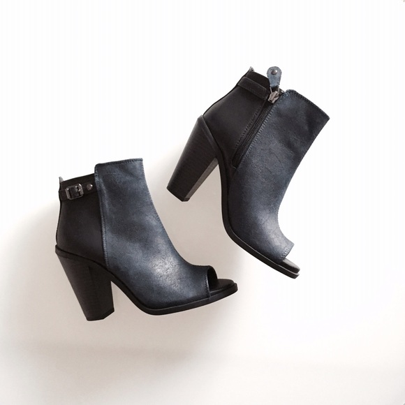 Simply Vera Vera Wang Shoes - ❌SOLD❌ Brand New Peep Toe Booties