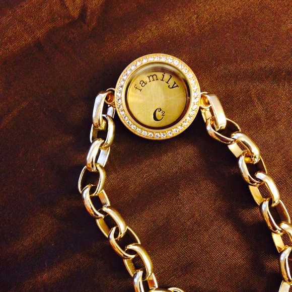 Origami Owl gold colored bracelet