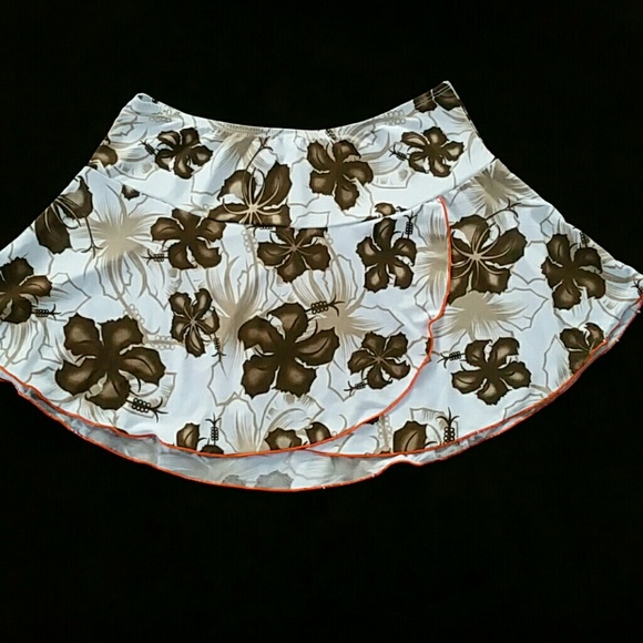 Bikini cover ups - Picture 1 of 3