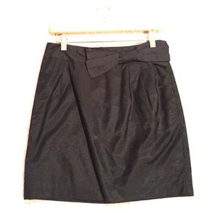 Black bowed pencil skirt