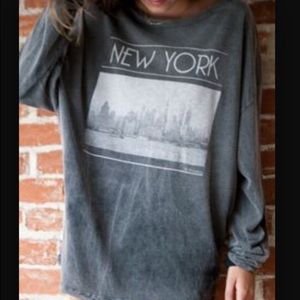 Brandy Melville New York shirt