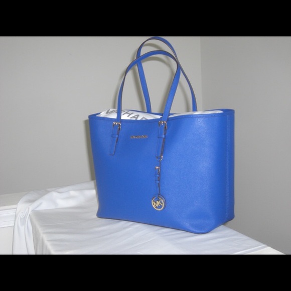 Michael Kors Authentic Blue Leather handbag - Picture 2 of 4
