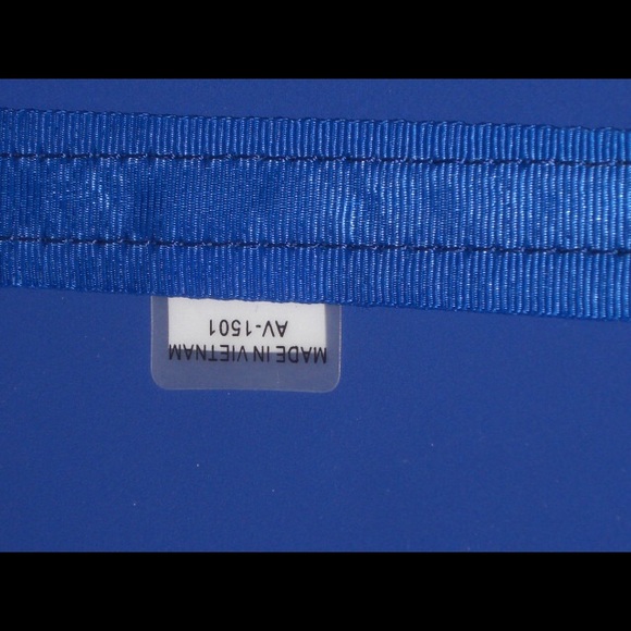 Michael Kors Authentic Blue Leather handbag - Picture 3 of 4