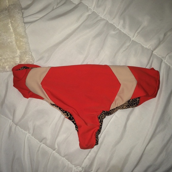 ACACIA swimwear Hibiscus bottoms small