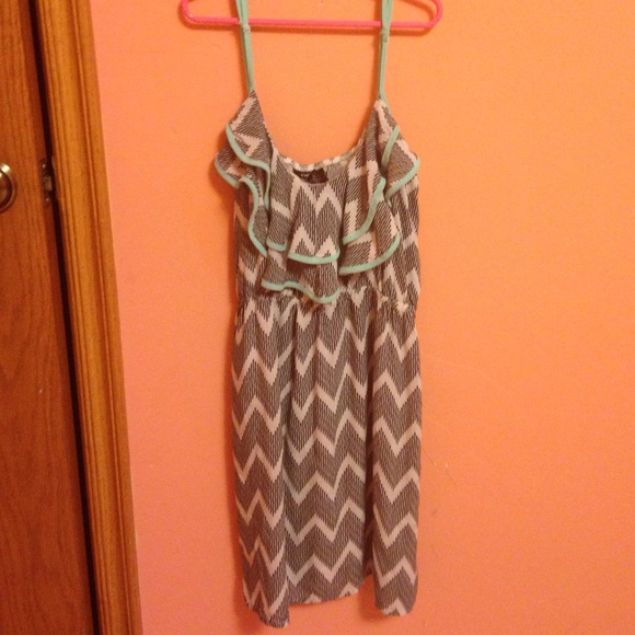 Cute chevron rue 21 dress only worn once