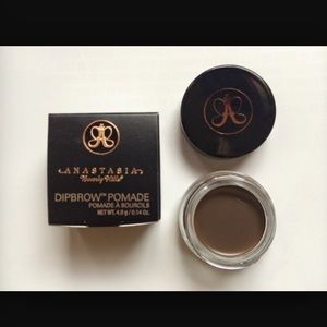 Anastasia Beverly Hills Dip Brow