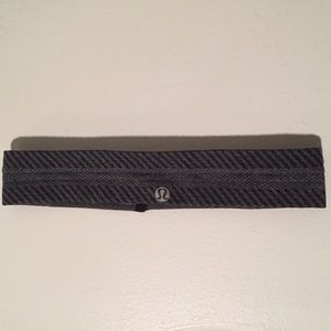 Dark grey and black Lululemon headband