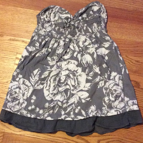 Rose Print Strapless Tank - Picture 2 of 4
