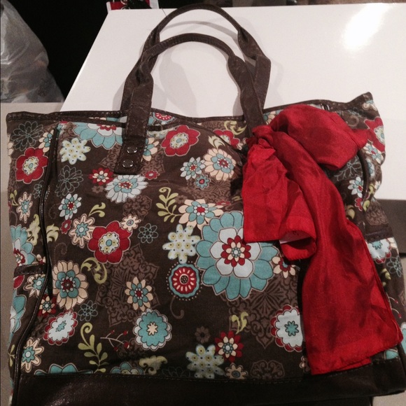 Handbags - Thirty One Tote with red scarf