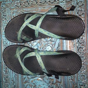 Women's size 9 chacos