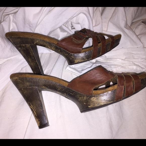 Heels. - Picture 2 of 2