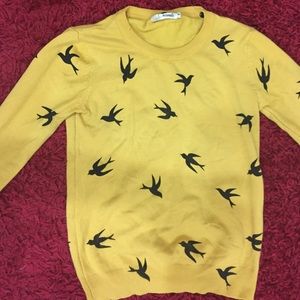 Mustard yellow swallow pattern sweater