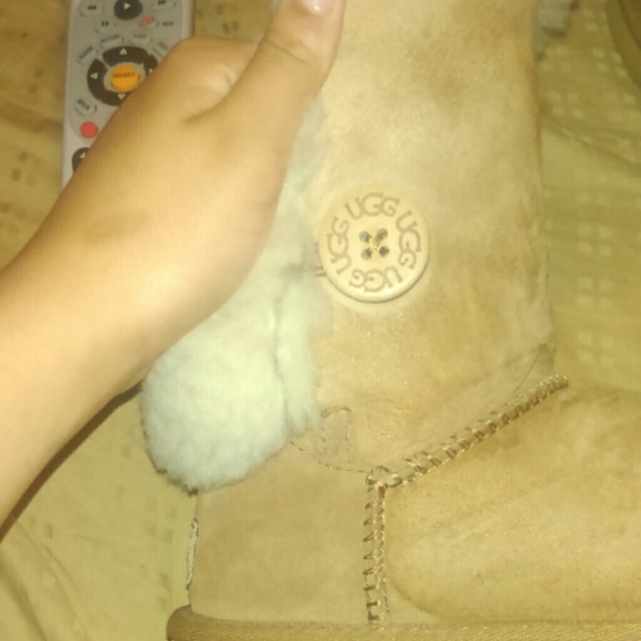 Bailey button ugg boots - Picture 1 of 2