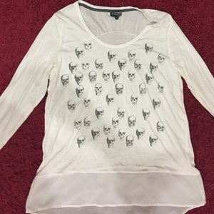 Long sleeve skull shirt
