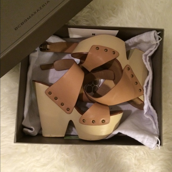 BCBG RUNWAY SHOES