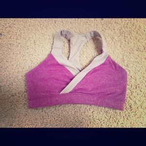 Lululemon sports bra