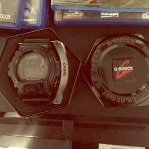 Black G -Shock