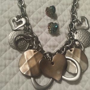 Avenue heart necklace earrings