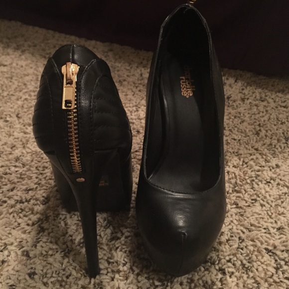 NEW Black high heels