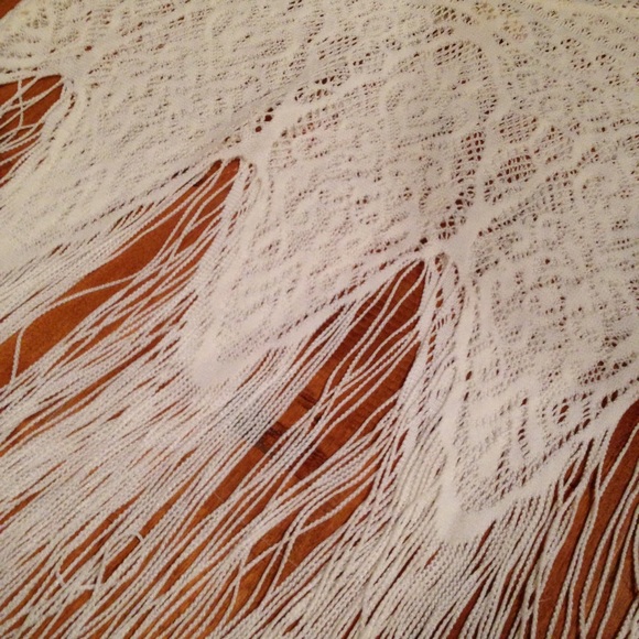 White Lace Flow Tank Top - Picture 3 of 3