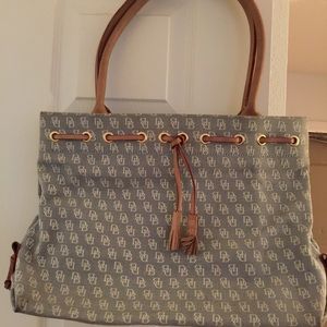 ** ON HOLD TILL 10/30** used Dooney