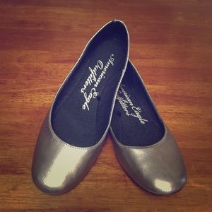 American Eagle Flats NWOT
