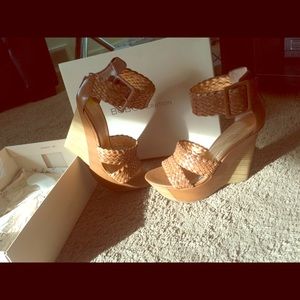 BG-CANDISS COLOR:ALMOND