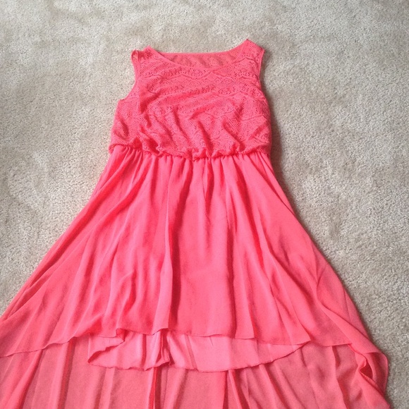 High low dress - Picture 2 of 4